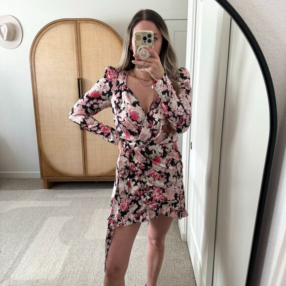 Bardot Dresses & Skirts - Bardot‎ Pink Floral Wrap Mini Dress